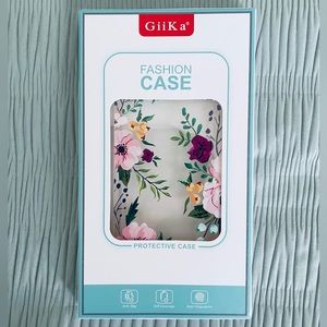NIB Giika iPhone 7/8/SE Floral Case